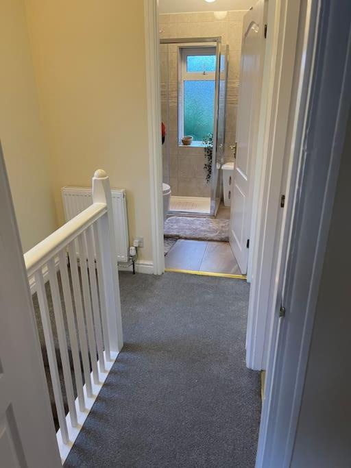 Gated Home Close To Birmingham City Centre エクステリア 写真